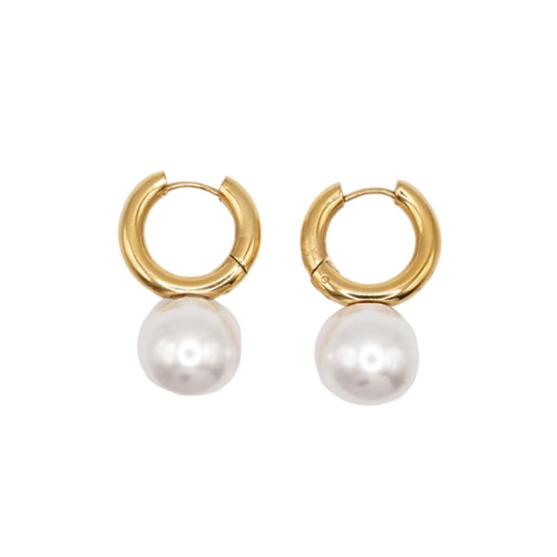 Nia Hoops