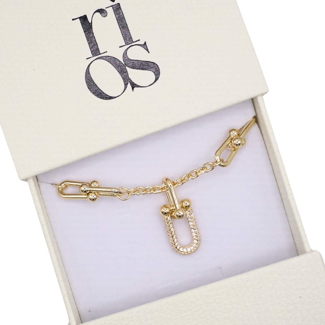 Tinsel necklace