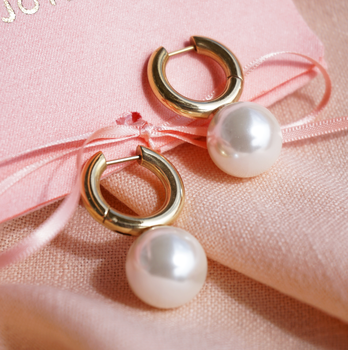 Nia Hoops